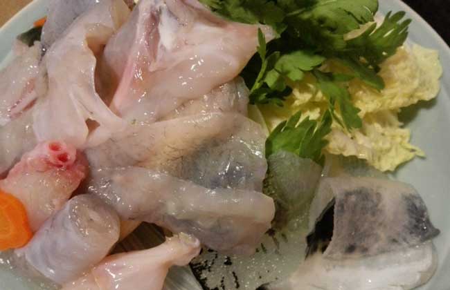 河豚鱼肉炒白菜
