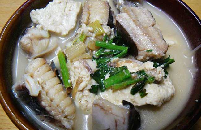 鳐鱼焖豆腐